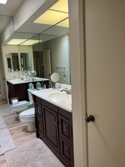 26 Mission Court, Rancho Mirage CA: https://media.crmls.org/mediaz/ef39c5f8-b512-40fb-b994-c280cdda8dd3.jpg