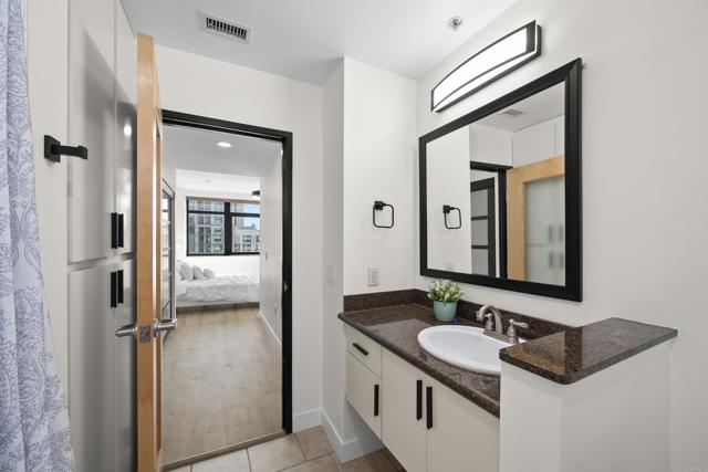 1551 4Th Avenue, San Diego CA: https://media.crmls.org/mediaz/ef3a1720-3c5f-49d6-bead-a0e6bad590d9.jpg