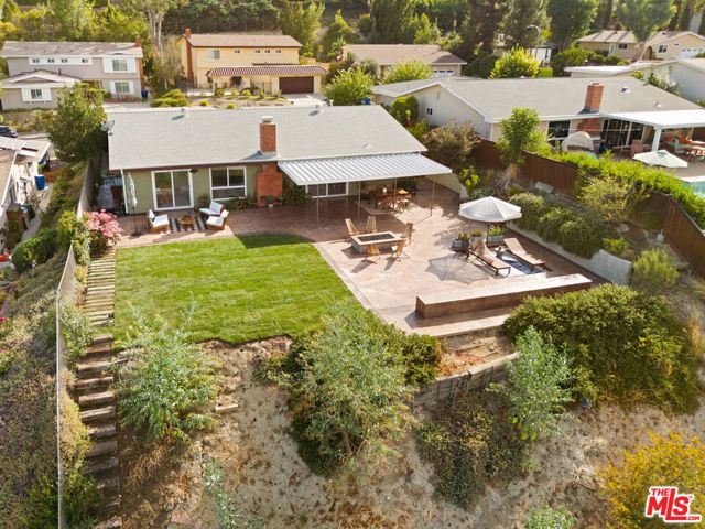 23699 Sandalwood Street, West Hills CA: https://media.crmls.org/mediaz/ef3a1a71-a332-4c4e-a2ed-05d8318164b5.jpg