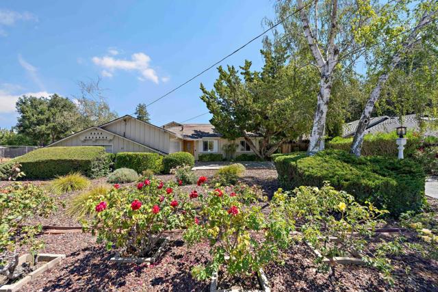 861 Riverside Drive, Los Altos CA: https://media.crmls.org/mediaz/ef3bfedb-ea7d-4ad6-ab57-c4b03ad25154.jpg