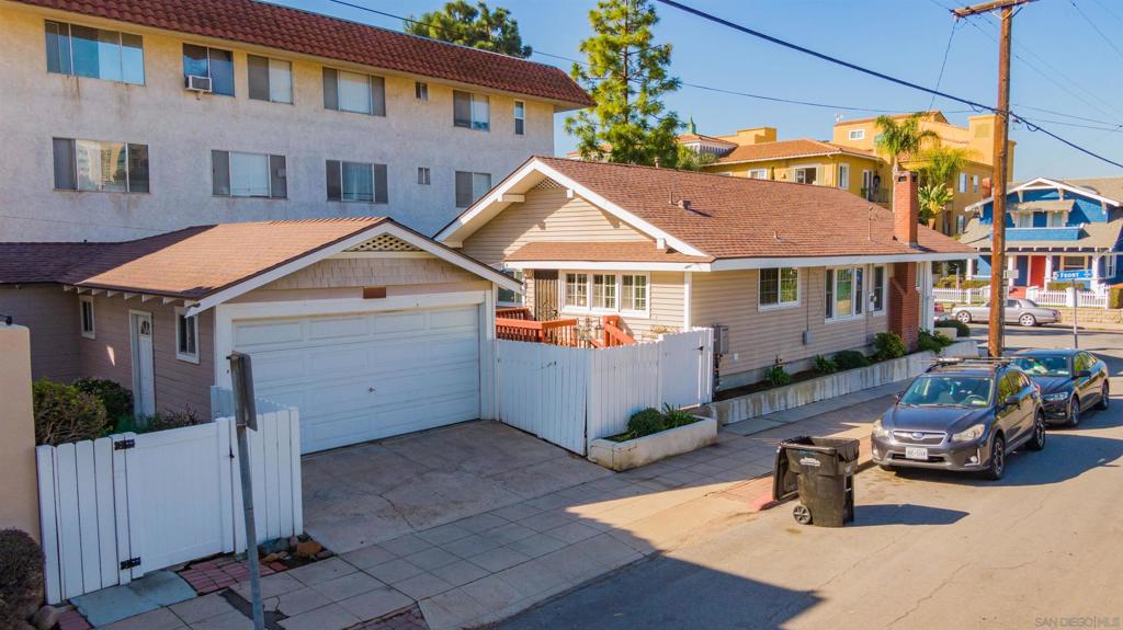 MLS #250021664SD img 12