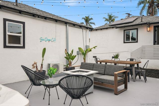 4817 Lyon St, San Diego CA: https://media.crmls.org/mediaz/ef3d25e8-ca1c-4c62-9fb8-22a0dd222c86.jpg