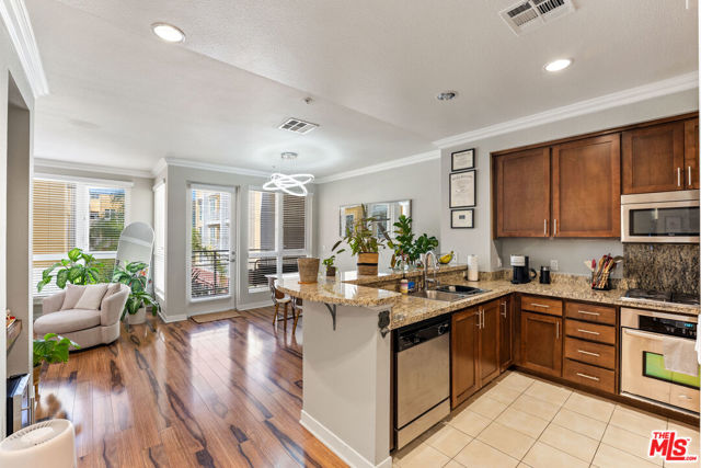 21301 Erwin Street, 408 photo 1