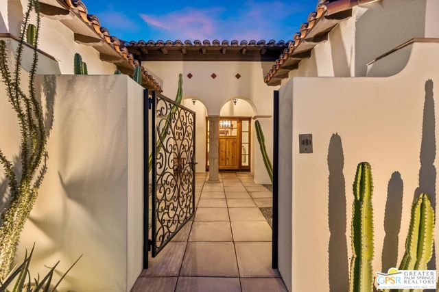 25 Santa Rosa Mountain Lane, Rancho Mirage, CA 92270