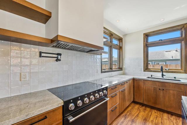 334 Anchorage Avenue, Santa Cruz CA: https://media.crmls.org/mediaz/ef3fad08-695d-43ae-a75b-59111e69a616.jpg