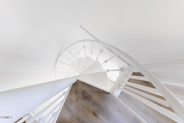 Detail Gallery Image 18 of 24 For 19314 Valerio St, Reseda,  CA 91335 - 3 Beds | 2/1 Baths