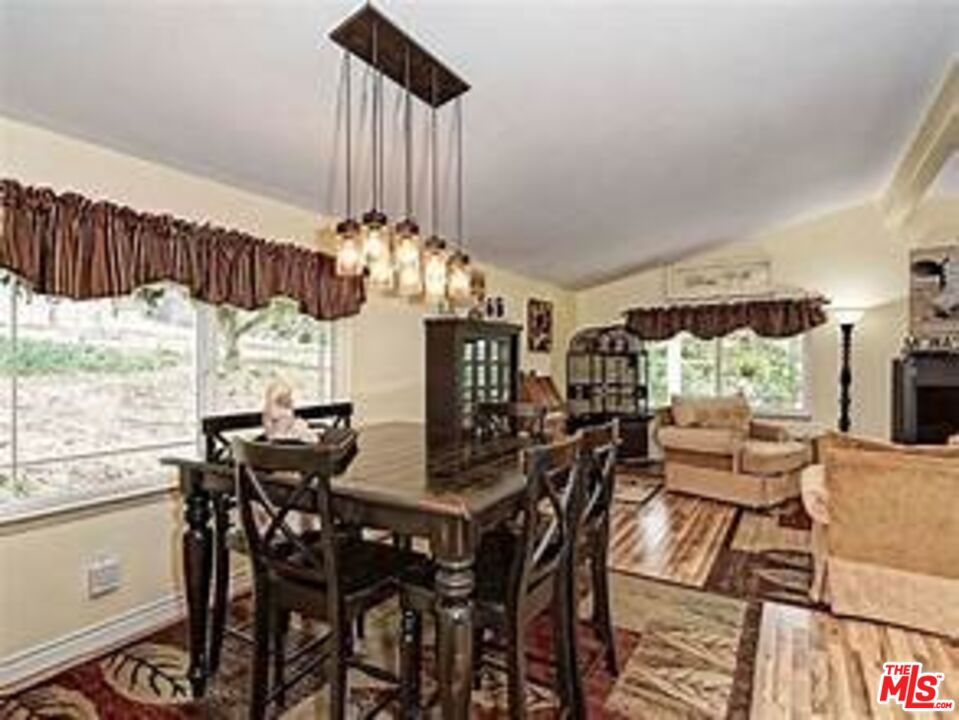 MLS #25480409 img 1
