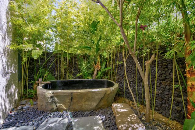 24 Calle Ardilla, Rancho Mirage CA: https://media.crmls.org/mediaz/ef41b542-b356-49ef-bac6-67a9919b0f85.jpg