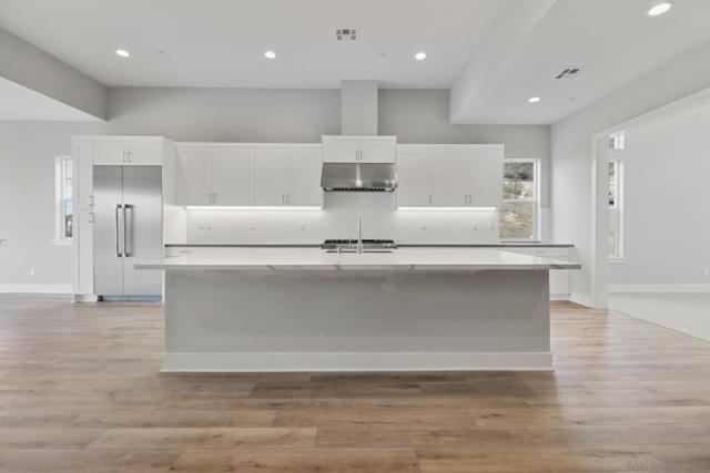 Image 11 of 50 For 15123 Larchmont St
