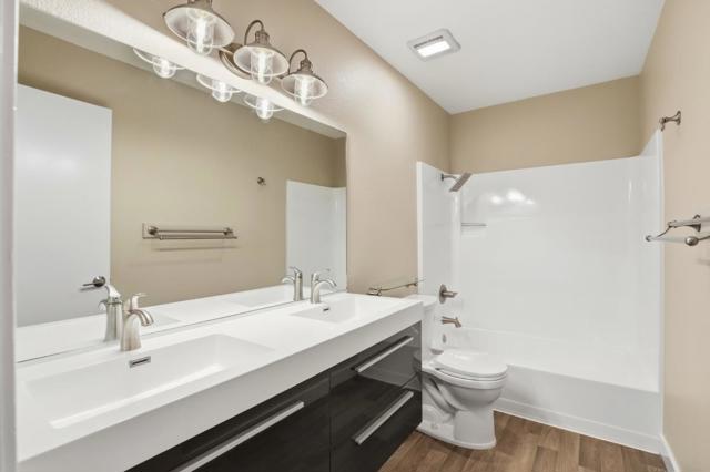 7067 Mount Vernon Way, Gilroy CA: https://media.crmls.org/mediaz/ef441a8c-d6b5-415e-89dd-0184c64e3aad.jpg