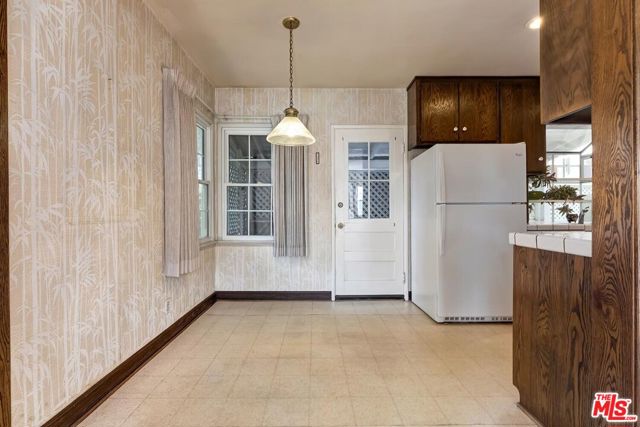 12508 Greene Avenue, Los Angeles CA: https://media.crmls.org/mediaz/ef4512a0-18a2-4f83-8e38-6c64826b2c3e.jpg