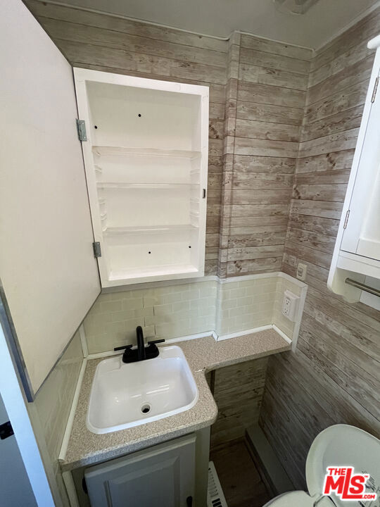 55 E Avenue D4, Lancaster CA: https://media.crmls.org/mediaz/ef4514f0-8602-4997-8f5c-41b73d60e7ec.jpg