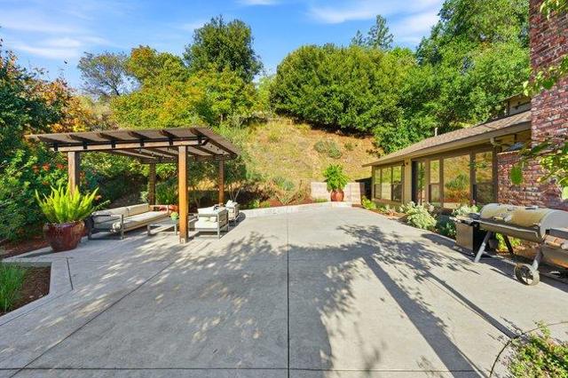 11265 Canyon Drive, San Jose CA: https://media.crmls.org/mediaz/ef456bd1-70d2-4153-a413-abf820ca377e.jpg