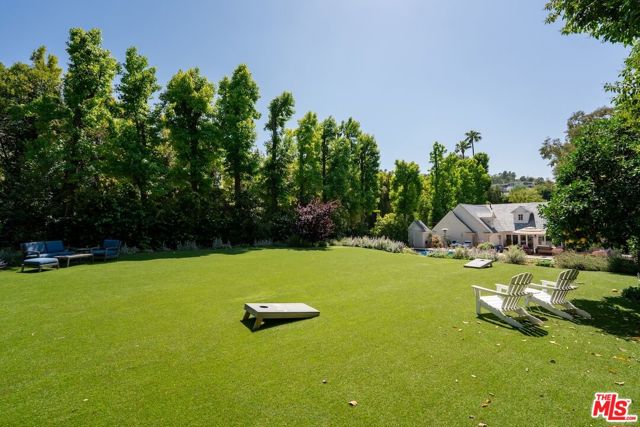 4714 Balboa Avenue, Encino CA: https://media.crmls.org/mediaz/ef46b07a-4c75-454c-8f29-56702a778675.jpg