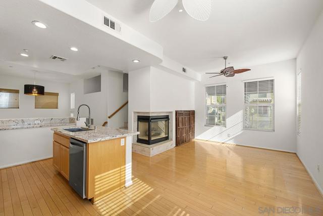 2788 Villas Way, San Diego CA: https://media.crmls.org/mediaz/ef46e185-c919-440a-af0f-bba32ec8c183.jpg