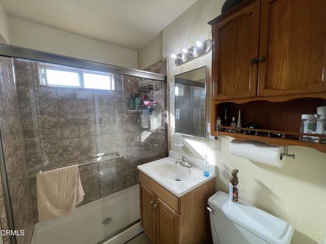 136 S Roosevelt Avenue, Oxnard CA: https://media.crmls.org/mediaz/ef46f08f-712b-4c20-bfea-4dea4d3a2275.jpg