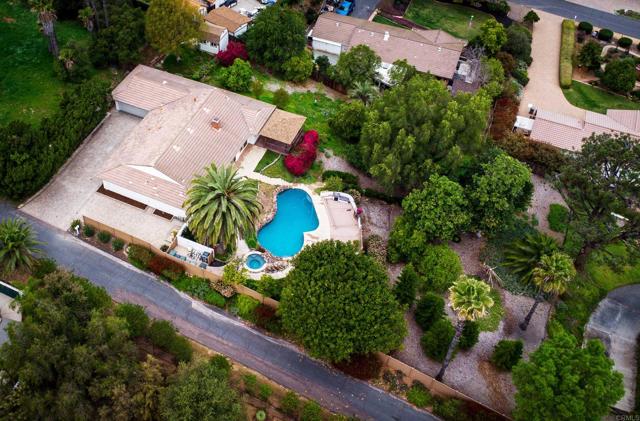 Detail Gallery Image 31 of 53 For 436 Montana Luna Ct, Escondido,  CA 92025 - 4 Beds | 2/1 Baths