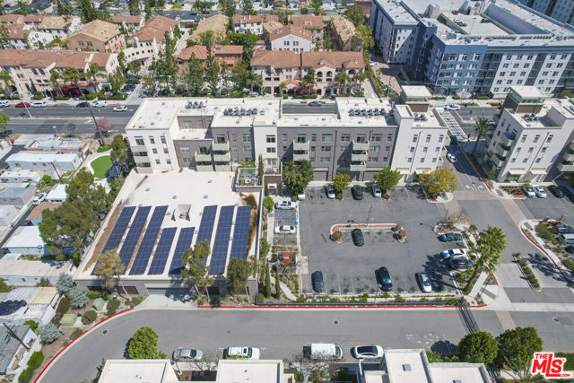 552 E Carson Street, Carson CA: https://media.crmls.org/mediaz/ef484d2e-79dd-4c21-b551-ae04a9fbfe76.jpg