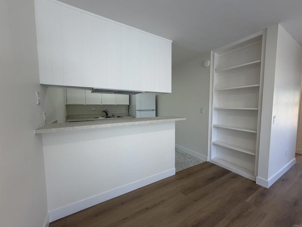 403 Requeza Street - photo 8