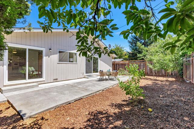 3210 South Court, Palo Alto CA: https://media.crmls.org/mediaz/ef494d31-f37d-456e-94aa-f9bdd6ac648d.jpg