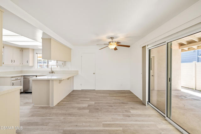 261 Hiram Avenue, Newbury Park CA: https://media.crmls.org/mediaz/ef496f1c-7898-4c54-8507-a91ffbe9f675.jpg
