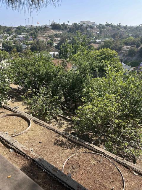 Detail Gallery Image 2 of 16 For 4819 Atlanta Dr, San Diego,  CA 92115 - 3 Beds | 2 Baths