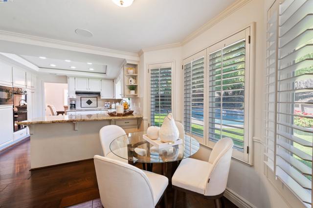 3338 Marsh Hawk Court, Pleasanton CA: https://media.crmls.org/mediaz/ef4ac510-d62b-4400-a406-12f0660b6e14.jpg