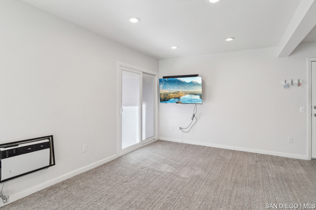 7787 Margerum AVE, San Diego CA: https://media.crmls.org/mediaz/ef4bb76e-913d-44a5-ba2f-c2defefdc974.jpg