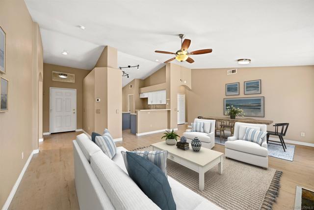 250 Del Mesa Ct, Oceanside CA: https://media.crmls.org/mediaz/ef4bcea9-fb59-4518-a6d1-4d4815b4d1a3.jpg