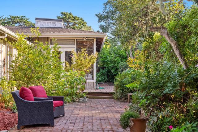 176 Sonoma Lane, Carmel CA: https://media.crmls.org/mediaz/ef4c0de3-b8c3-4fd1-9ea4-ef823646123a.jpg