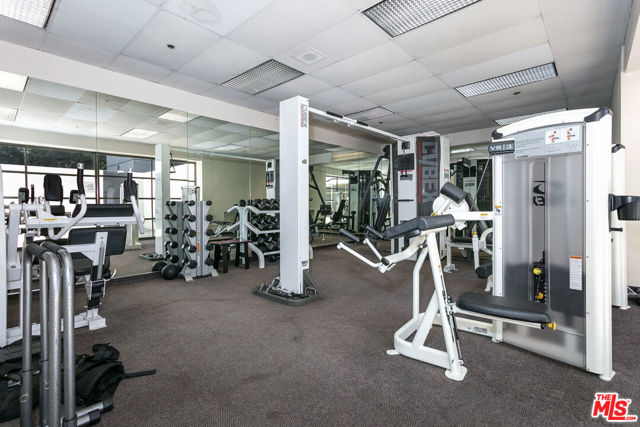 600 W 9th Street, Los Angeles CA: https://media.crmls.org/mediaz/ef4c3a5c-6199-4dbf-96bb-69ed8a2c84ba.jpg