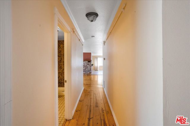 754 Fernando Street, Ojai CA: https://media.crmls.org/mediaz/ef4c3f92-3002-4bc1-b6ec-4fcc0c026b67.jpg