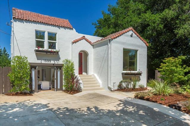 1555 Alma Street, Palo Alto CA: https://media.crmls.org/mediaz/ef4c67de-f2c4-4331-a53d-11f87742de7f.jpg