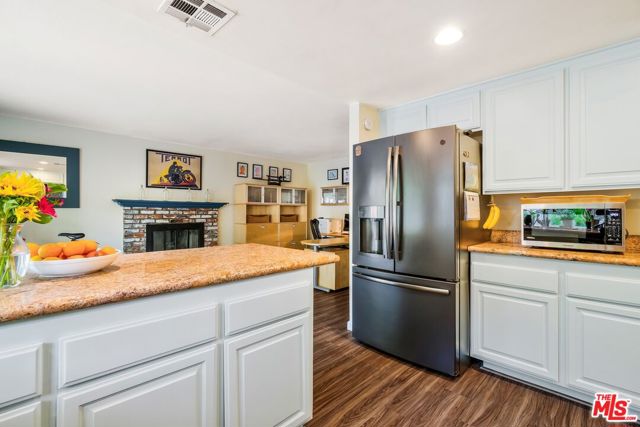 8389 Sedan Avenue, West Hills CA: https://media.crmls.org/mediaz/ef4c7ac4-8b98-49ff-9b7f-42021df32cfd.jpg