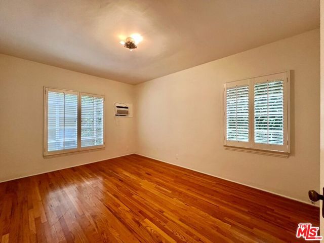 8474 Fountain Avenue, West Hollywood CA: https://media.crmls.org/mediaz/ef4c7beb-f5fc-46de-9ac7-b4d87a65ac49.jpg