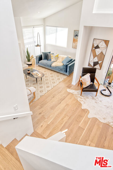 933 9th Street, 6 photo 6