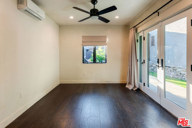 338 Westbourne Drive, West Hollywood CA: https://media.crmls.org/mediaz/ef4cd951-ea9e-41ee-9655-0c8ee3e760ac.jpg