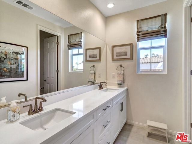 81921 Fiori Del Deserto Drive, La Quinta CA: https://media.crmls.org/mediaz/ef4cf1cd-d181-4b2e-bc46-1abadabb344f.jpg