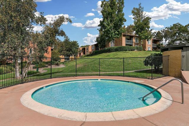 Detail Gallery Image 23 of 29 For 17159 W Bernardo Dr #103,  San Diego,  CA 92127 - 2 Beds | 2 Baths