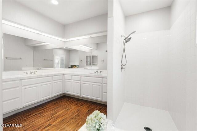4109 Laurelview Drive, Moorpark CA: https://media.crmls.org/mediaz/ef4f5cff-aad3-4844-9873-d3fd65aaa827.jpg