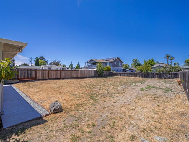 1221 Broadway, Santa Cruz CA: https://media.crmls.org/mediaz/ef4fa0c8-79e3-42ca-bcb6-3f4cd8823144.jpg