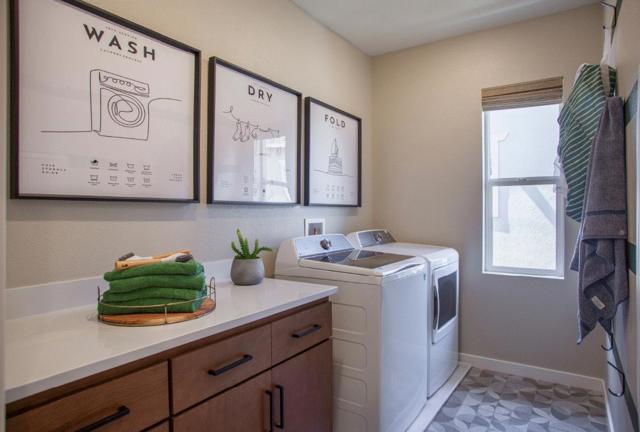 7130 Rece Lane, Gilroy CA: https://media.crmls.org/mediaz/ef514e27-4006-42b3-82f0-49470c06490e.jpg