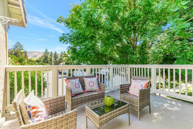 2712 Buena View Court, San Jose CA: https://media.crmls.org/mediaz/ef5157be-cf61-48eb-8323-0ba712bedda4.jpg