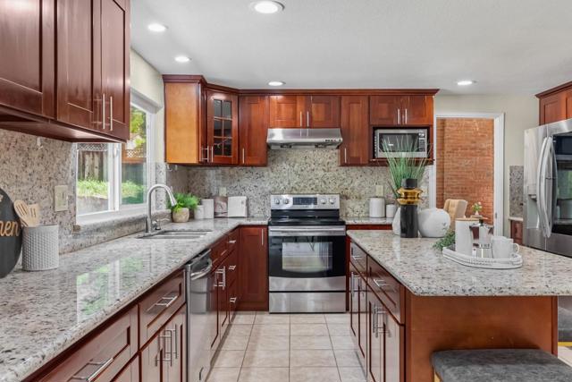 3241 Simberlan Drive, San Jose CA: https://media.crmls.org/mediaz/ef515895-95cb-4094-b93f-6ce1bf280a79.jpg