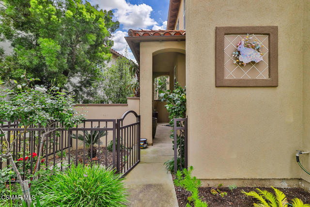 963 Corte Augusta, Camarillo CA: https://media.crmls.org/mediaz/ef515e81-51f0-4f05-9927-8c7a8a8824a4.jpg