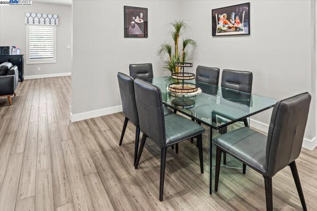 4309 BORA BORA AVE, Fremont CA: https://media.crmls.org/mediaz/ef5250c1-1f8c-43fd-a180-9d7ee3e90e77.jpg