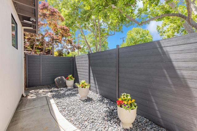 271 Woodhams Road, Santa Clara CA: https://media.crmls.org/mediaz/ef5250fd-539b-46b0-ae6f-02869c4a39e7.jpg