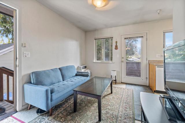 33 Edgewood Way, Santa Cruz CA: https://media.crmls.org/mediaz/ef528246-da29-4c35-8996-6b5931b19984.jpg