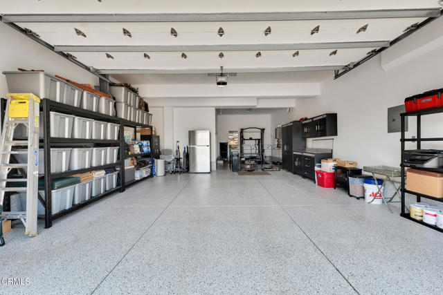 20752 Veneto Way, Porter Ranch CA: https://media.crmls.org/mediaz/ef530ff6-af87-45f7-bf75-5dba162acde1.jpg