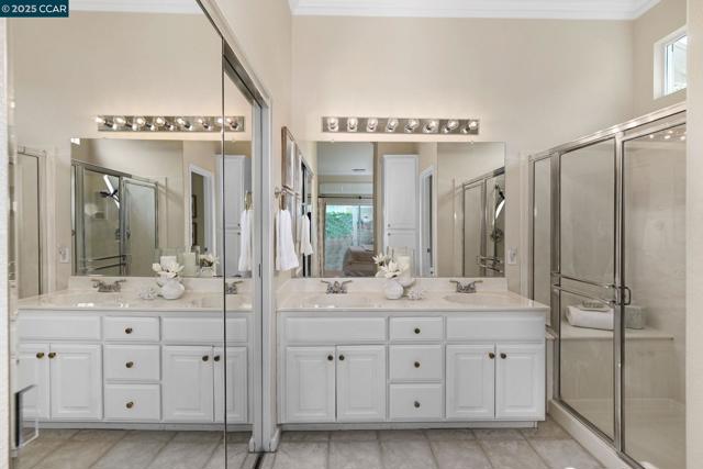 95 Goldspur Way, Brentwood CA: https://media.crmls.org/mediaz/ef5352e2-14ae-4143-bd5c-ed4610e7d47a.jpg